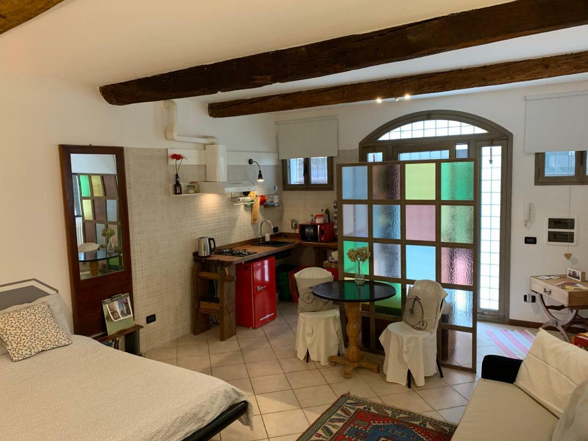 La Casa Degli Zii * Ferrara